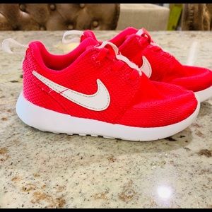 Toddler Nike Sneakers-Great condition